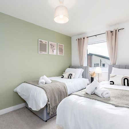 6 Guests - 3 Bedrooms - Free Wi-Fi - Manchester Exterior photo